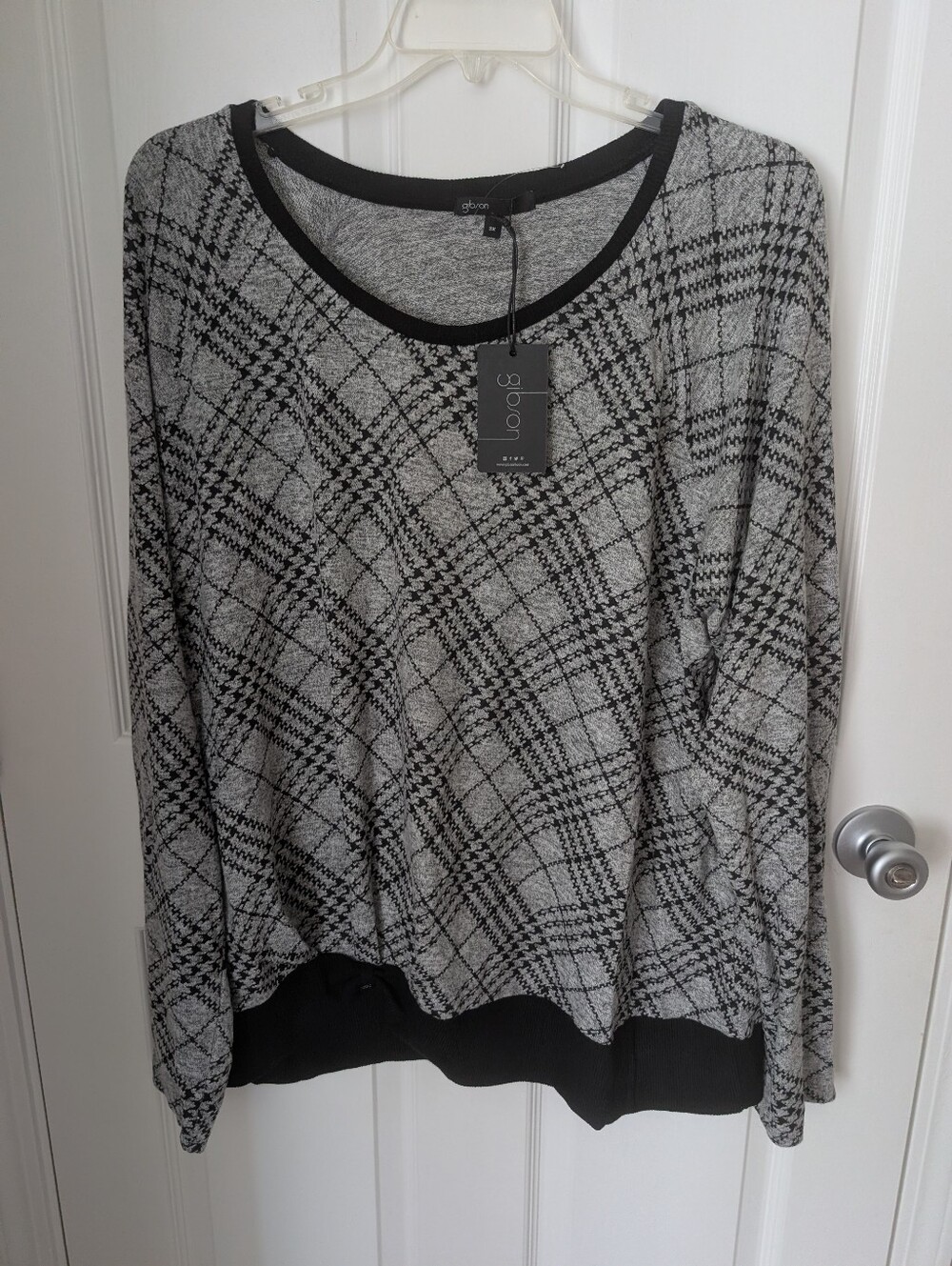 Womens NWT Gibson Long Sleeve Gray & Black Checkered Top Sz. 3X